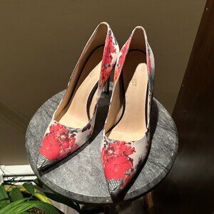NINE WEST Floral Fabric Stilettos ~ Size 8 M